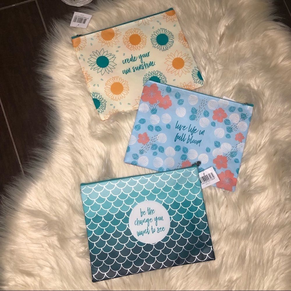 Thrive causemetics make up bag bundle of 3 NWT